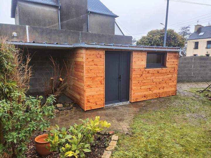 Dépendance en bois Ploudaniel